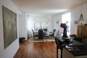 house 10